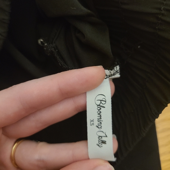 Running shorts with liner inside - Picture 4 of 8